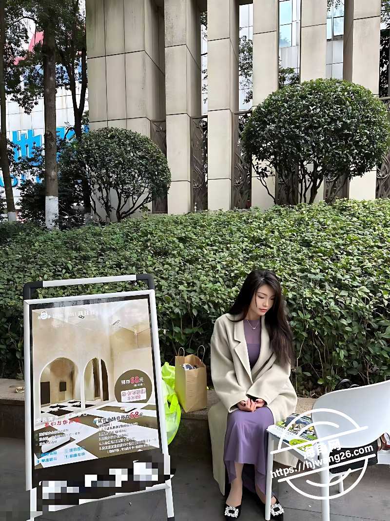 秦浠雨蓝色条纹衬衫脱内衣 大奶直接蹦出 粉色棒子怼穴揉到发骚